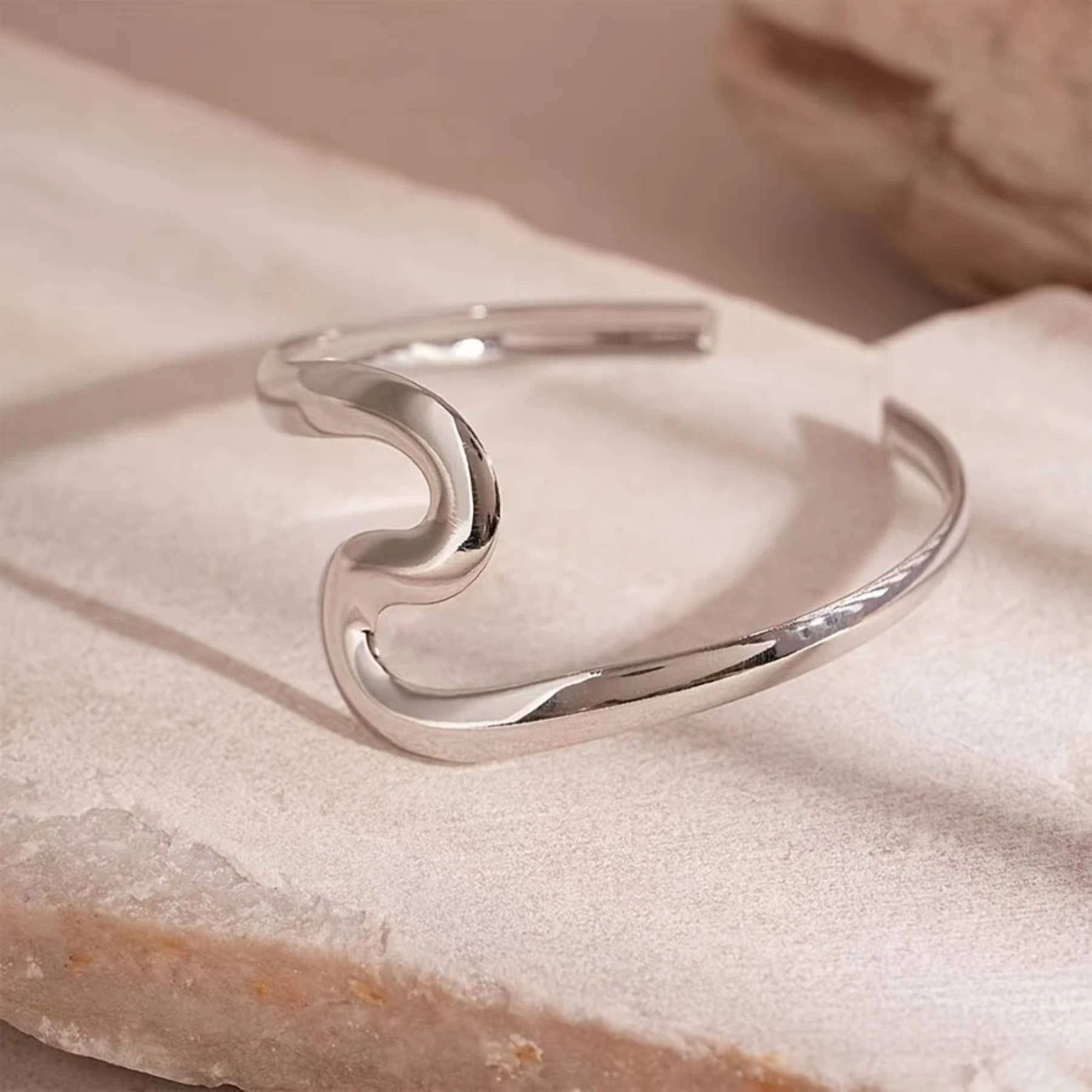 Trendiger und vielseitiger Armreif – Offenes Cuff