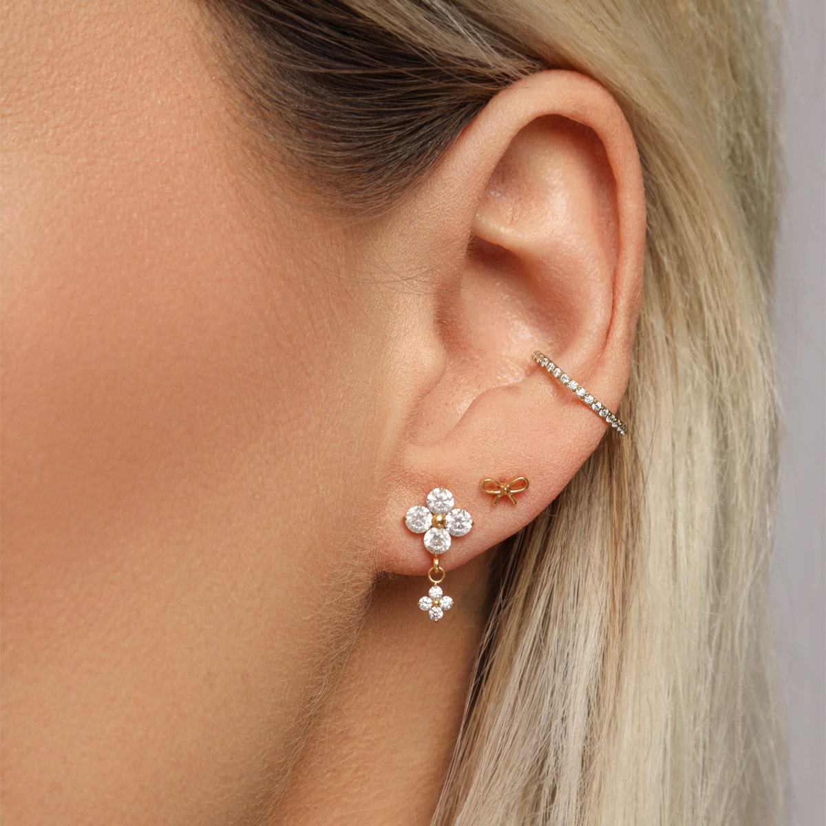 Elegant Tie Piercing